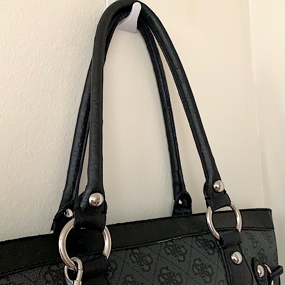 Guess Shoulder Bag - Picture 5 of 6